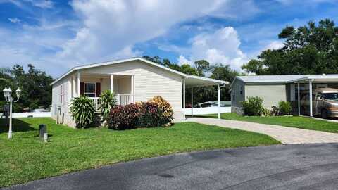 1556 Valiant Dr, Lakeland, FL 33810