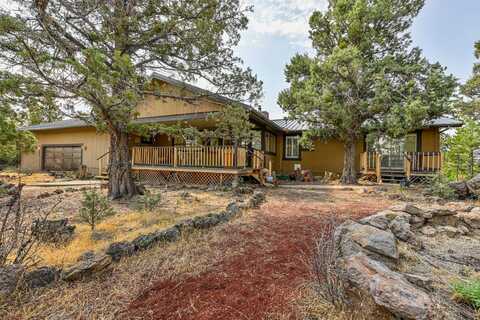 16110 Indian Hill Dr, Weed, CA 96094