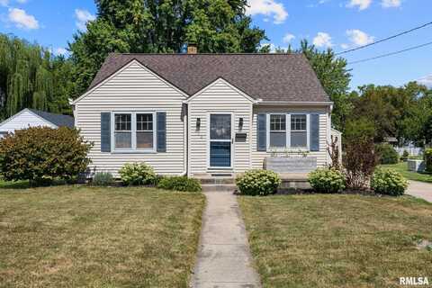 905 ELDRIDGE Street, Washington, IL 61571
