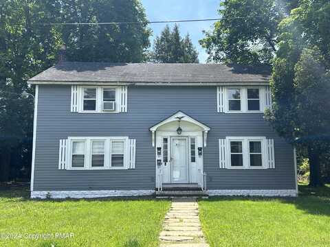 431 Oakwood Avenue, Stroudsburg, PA 18360