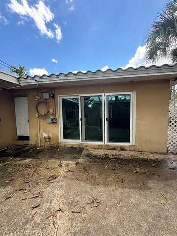 212 SW 13th St, Dania Beach, FL 33004