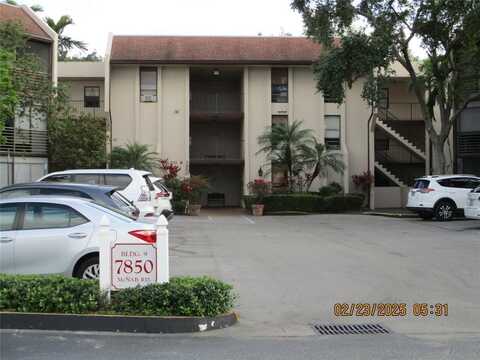 7850 W Mcnab Rd, Tamarac, FL 33321