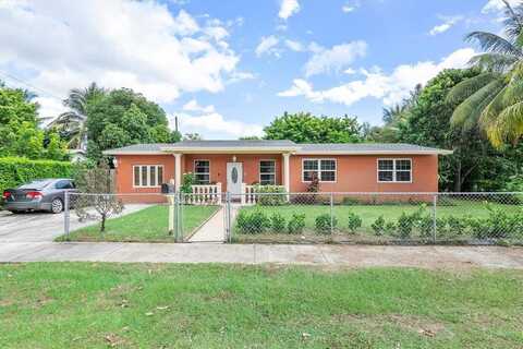 19351 NE 1st Ct, Miami, FL 33179