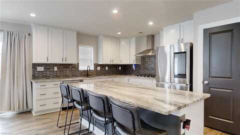 2624 Rochambeau Way, Virginia Beach, VA 23456