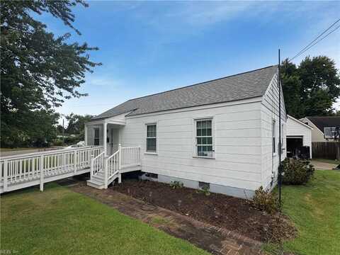 36 Crestwood Circle, Hampton, VA 23669