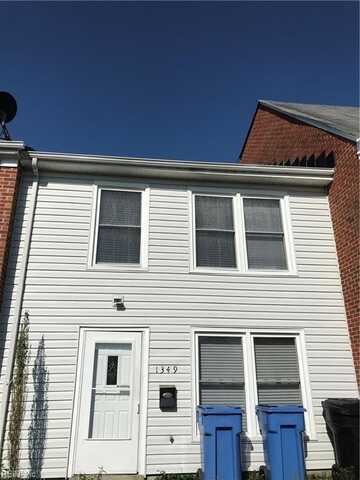 1349 Ruddy Oak Court, Virginia Beach, VA 23453
