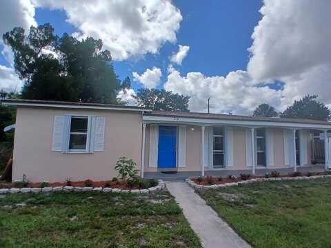 216 NE Prima Vista Boulevard, Port Saint Lucie, FL 34983