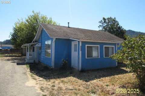 1386 AIRWAY AVE, Sutherlin, OR 97479
