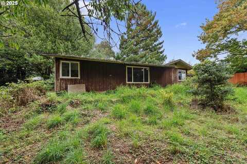 92688 LIBBY LN, Coos Bay, OR 97420