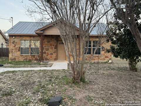 414 Harl, Pleasanton, TX 78064