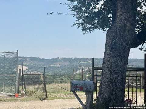 1584 Hidden Fawn, Canyon Lake, TX 78133