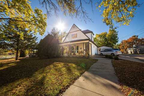 1016 Republican St, Concordia, KS 66901