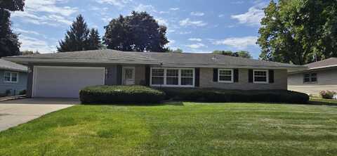 604 4th Street, Waunakee, WI 53597