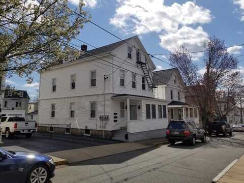 27 Dean Avenue, Newport, RI 02840