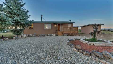 13 Colorado Road, Tres Piedras, NM 87577