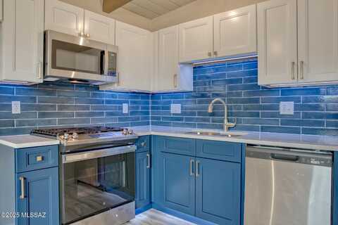 2939 N Richey Boulevard, Tucson, AZ 85716