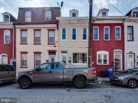 undefined, READING, PA 19602