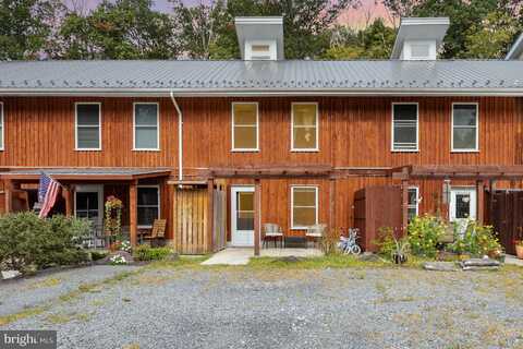 79 PETERSBURG LANE, DUNCANNON, PA 17020