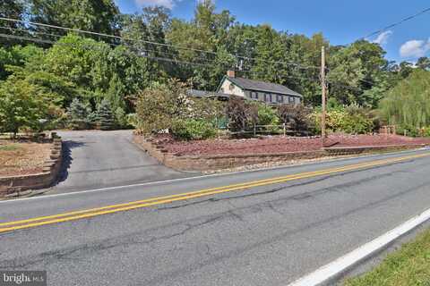2145 OLD LANCASTER PIKE, REINHOLDS, PA 17569