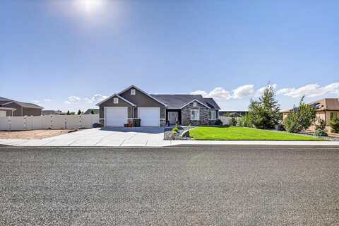 4509 N Gold Dust Trail, Enoch, UT 84721