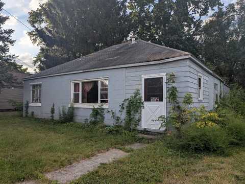 108 E 1st Street, Fletcher, OH 45326