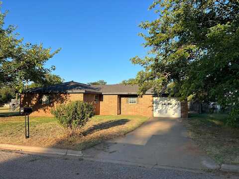 2005 N 20th Street, Memphis, TX 79245