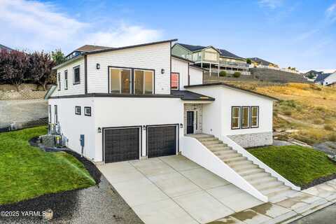 1106 Heritage Hills Ln, Selah, WA 98942