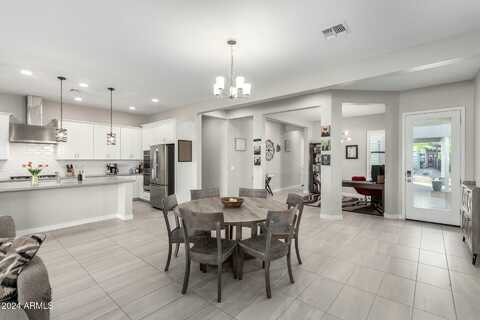 824 E MONTE Way, Phoenix, AZ 85042