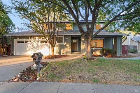119 Woodstock Circle, Vacaville, CA 95687