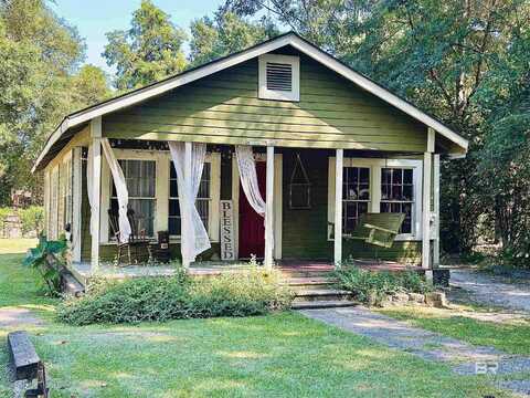 722 Conoley Avenue, Brewton, AL 36426
