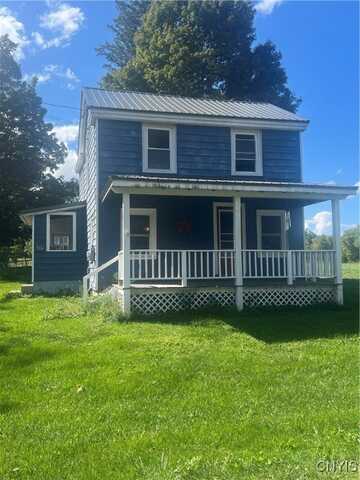 5601 Middle Road, Stockbridge, NY 13409