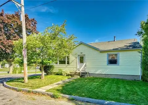 82 Lakeland Avenue, Rochester, NY 14612