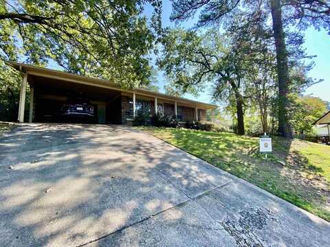 3 Chatham Ct, Little Rock, AR 72227