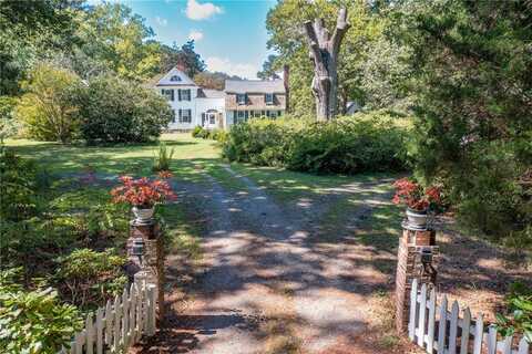 1108 New Point Comfort Highway, Mathews, VA 23109