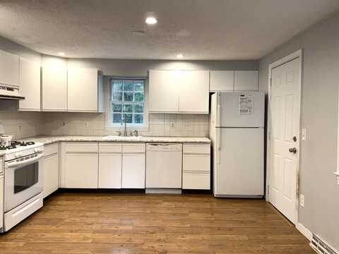 49 St Marks Road, Falmouth, MA 02540