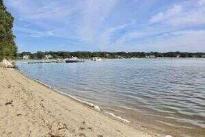 49 St Marks Road, Falmouth, MA 02540