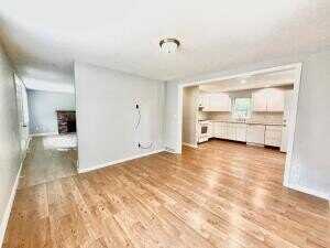 49 St Marks Road, Falmouth, MA 02540