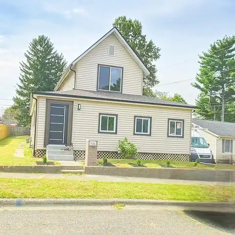 425 N 11th Street, Newark, OH 43055