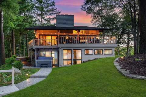 2380 Islanders, Gladwin, MI 48624
