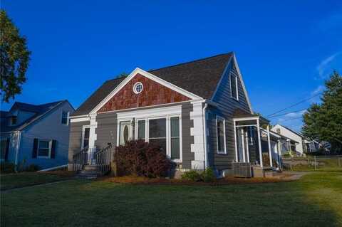534 Memorial Drive SE, Cedar Rapids, IA 52403