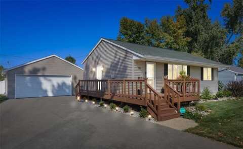 840 30th Street, Marion, IA 52302
