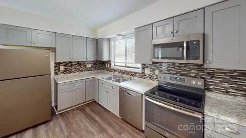 5921 Falstaff Drive, Charlotte, NC 28227