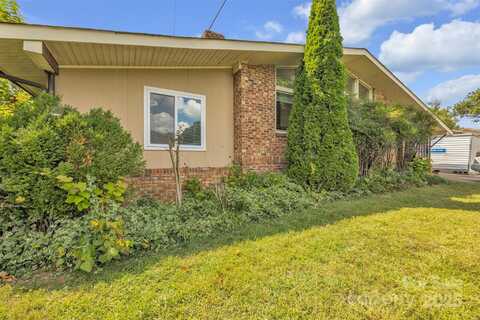 2601 Robinson Road, Newton, NC 28658