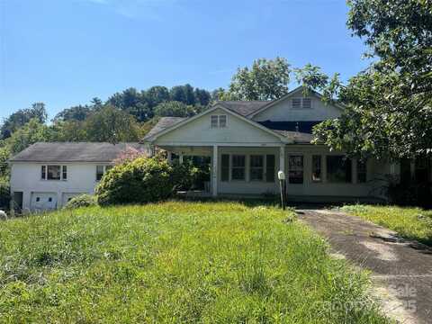 522 1st Avenue W, Hendersonville, NC 28739