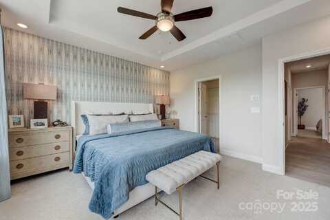 9440 Senator Royall Drive, Charlotte, NC 28262