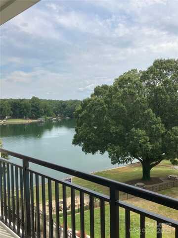 4455 Reed Creek Drive unit: 207, Sherrills Ford, NC 28673