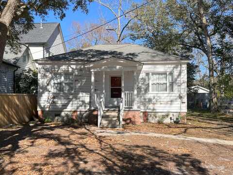 613 W 1st N Street, Summerville, SC 29483