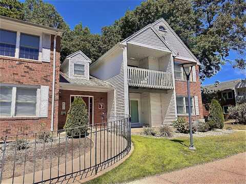 7 Concorde Way, Windsor Locks, CT 06096