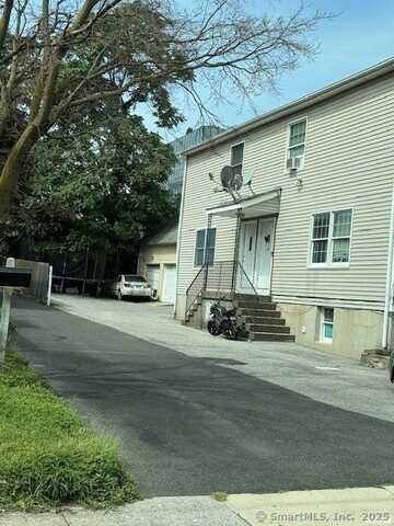 31 Waterbury Avenue, Stamford, CT 06902