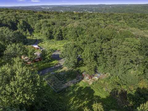100 Hunters Mountain Road, Naugatuck, CT 06770